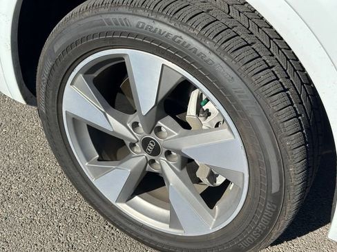 Used 2023 Audi Q5 2.0T Premium Plus w/ Premium Plus Package image 8