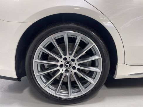 Certified 2022 Mercedes-Benz S 500 4MATIC w/ AMG Line Package image 15