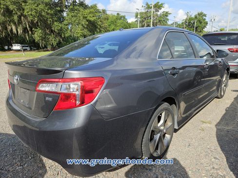 Used 2012 Toyota Camry SE FWD image 5