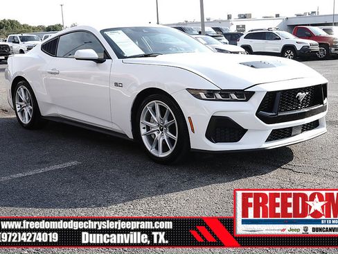 Used 2024 Ford Mustang GT Premium RWD image 7