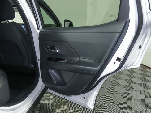 Certified 2025 Nissan Kicks SV w/ Charging Package image 39