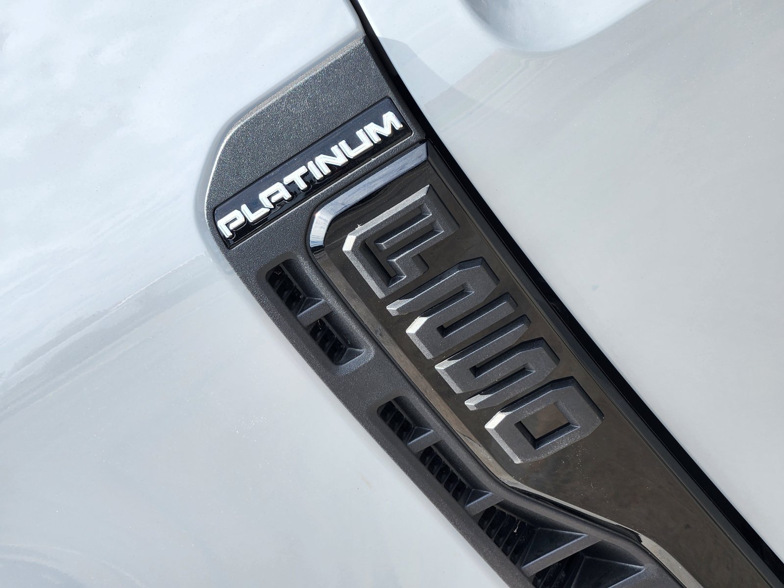 New 2026 Ford F250 Platinum AWD/4WD image 9