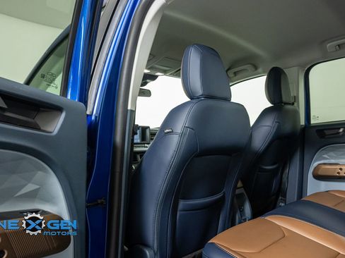 Used 2023 Ford Maverick Lariat image 23