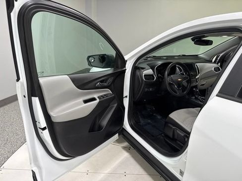 Used 2020 Chevrolet Equinox LS AWD/4WD image 7
