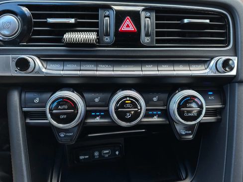 Used 2019 Genesis G70 2.0T Advanced w/ Sport Package image 98