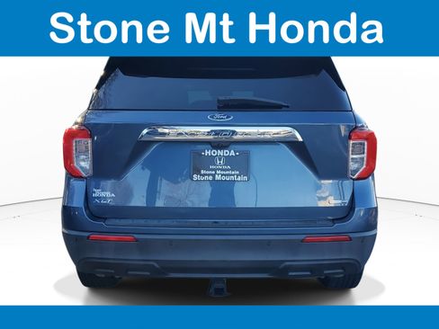 Used 2020 Ford Explorer XLT w/ Comfort Package image 5