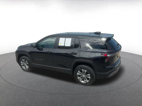 Used 2025 Chevrolet Equinox LT FWD image 10