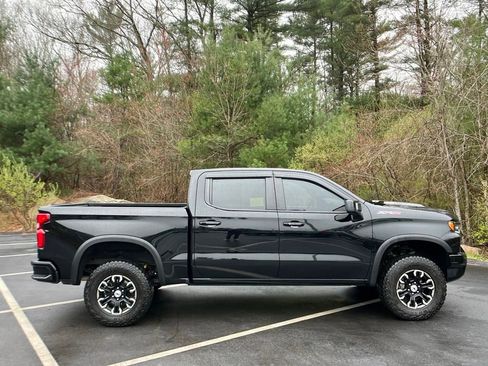 Used 2024 Chevrolet Silverado 1500 ZR2 image 7