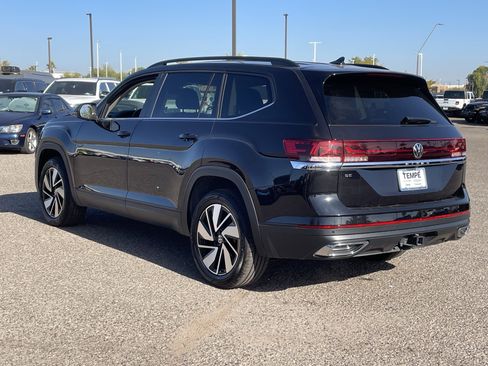 Used 2025 Volkswagen Atlas SE image 4