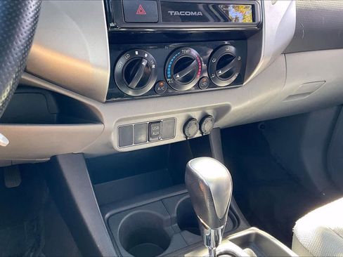 Used 2015 Toyota Tacoma PreRunner w/ SR5 Package RWD image 54