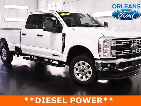 Used 2024 Ford F350 XLT image 1
