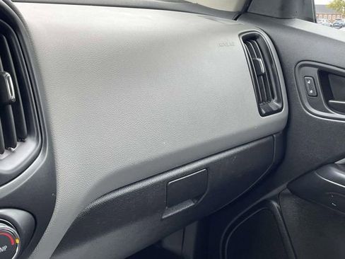 Used 2020 Chevrolet Colorado Base image 29