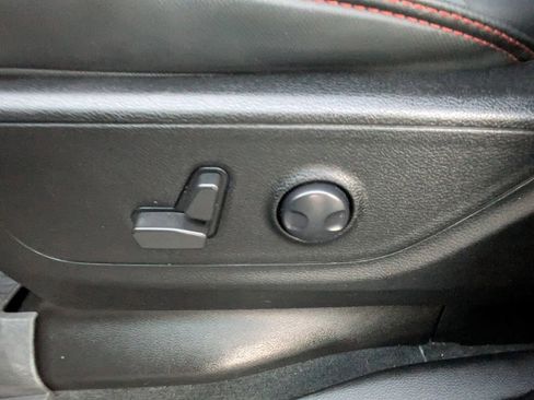 Used 2022 RAM 1500 Big Horn w/ Built-to-serve Edition image 21