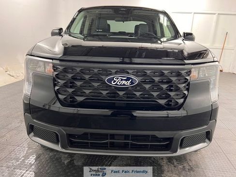 New 2026 Ford Maverick XLT w/ XLT Luxury Package FWD image 3