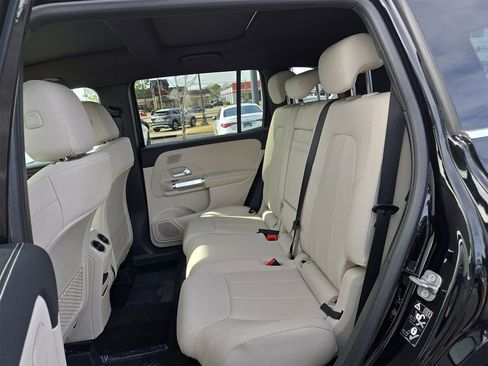 New 2026 Mercedes-Benz GLB 250 image 17