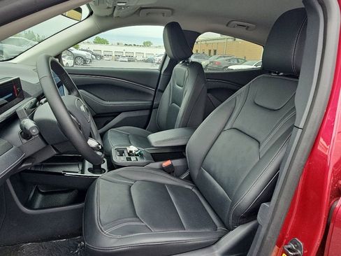 Used 2025 Ford Mustang Mach-E Premium AWD/4WD image 3