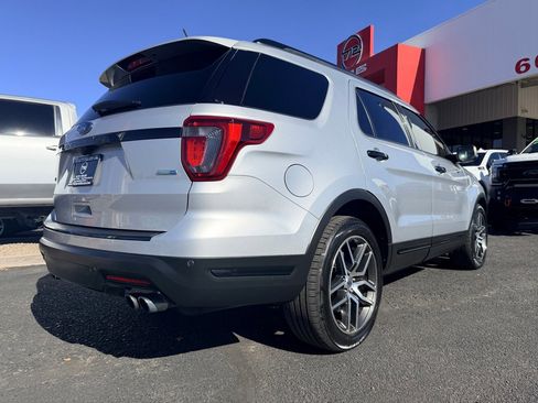 Used 2018 Ford Explorer Sport image 40