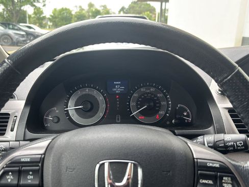 Used 2016 Honda Odyssey Touring Elite image 6