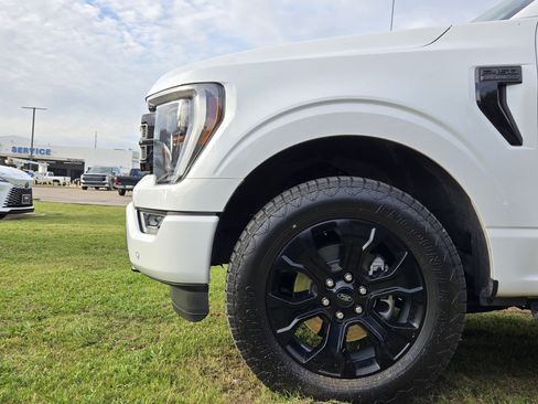 Used 2022 Ford F150 Lariat w/ Equipment Group 502A High image 8