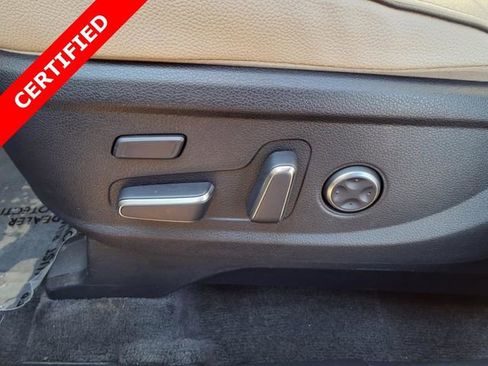 Used 2023 Hyundai Palisade Limited FWD image 16