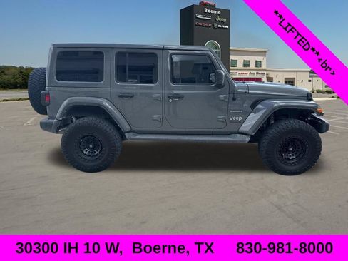 Used 2022 Jeep Wrangler Unlimited Sahara w/ Cold Weather Group AWD/4WD image 2