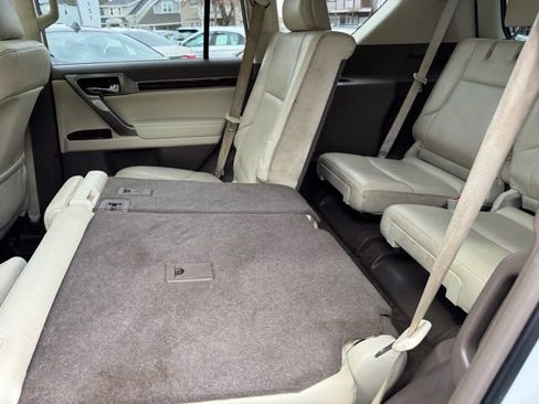 Used 2011 Lexus GX 460 w/ Comfort Plus Pkg image 28