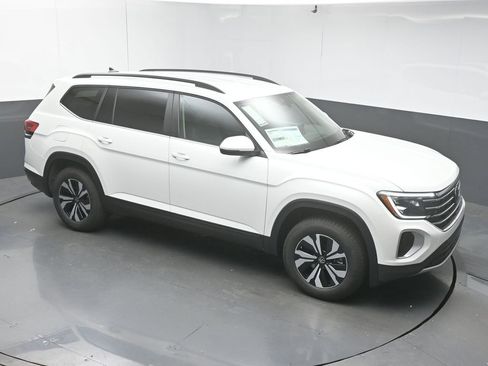 New 2026 Volkswagen Atlas SE FWD image 40