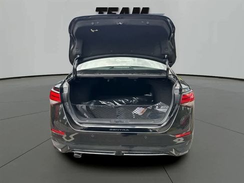 New 2025 Nissan Sentra SR w/ Trunk Package image 22