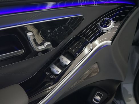 Used 2024 Mercedes-Benz Maybach S 580 4MATIC image 35
