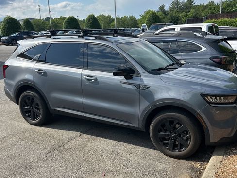 Certified 2023 Kia Sorento S w/ Panoramic Sunroof Package AWD/4WD image 5