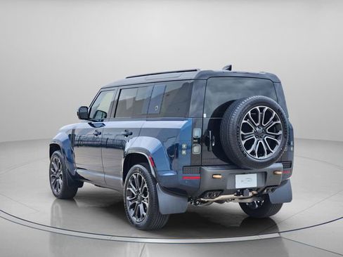 New 2026 Land Rover Defender 110 OCTA AWD/4WD image 3