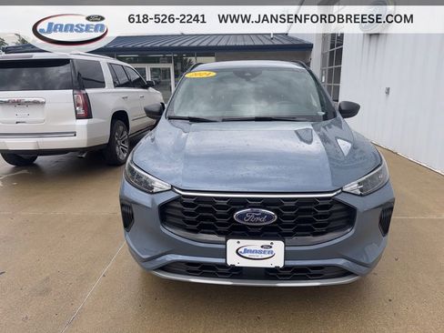 Used 2024 Ford Escape ST-Line w/ Tech Pack #1 AWD/4WD image 2