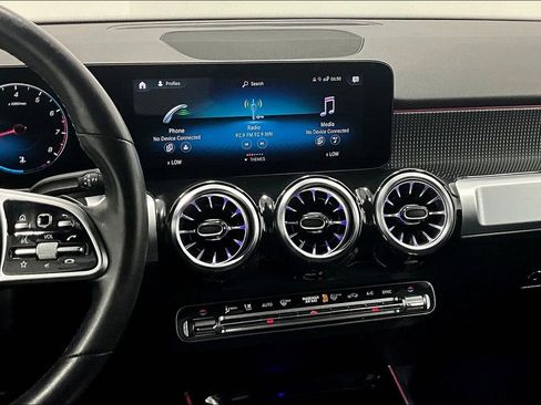 Used 2022 Mercedes-Benz GLB 250 image 8