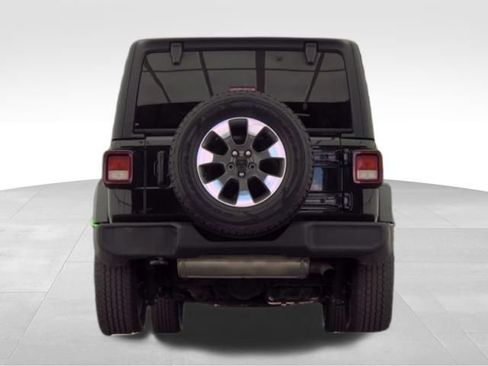 Used 2022 Jeep Wrangler Unlimited Sport AWD/4WD image 8