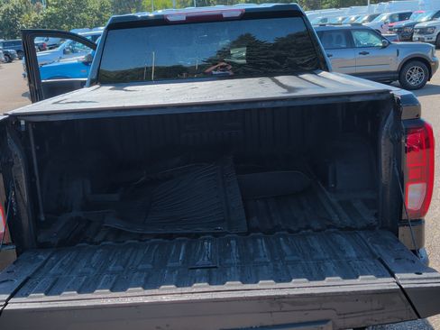 Used 2022 GMC Sierra 1500 Elevation AWD/4WD image 18