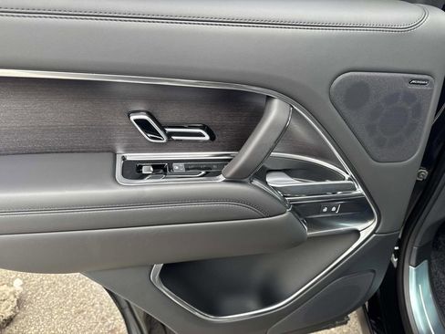 New 2026 Land Rover Range Rover SE image 10