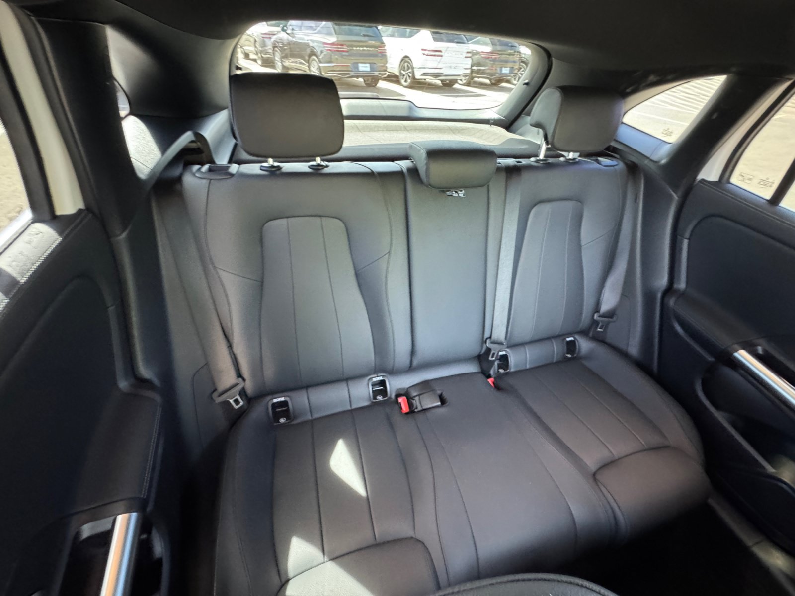 Used 2025 Mercedes-Benz GLA 250 4MATIC image 18