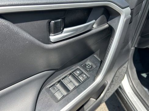 Certified 2025 Toyota RAV4 XLE AWD/4WD image 11