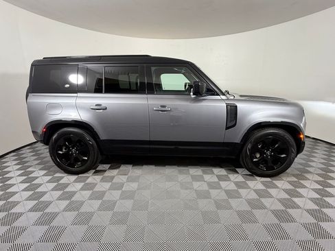 Used 2023 Land Rover Defender 110 X-Dynamic SE AWD/4WD image 7