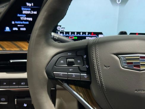 Used 2021 Cadillac Escalade Premium Luxury Platinum image 15