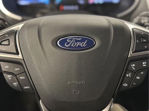 Used 2015 Ford Edge SEL w/ Equipment Group 201A image 17