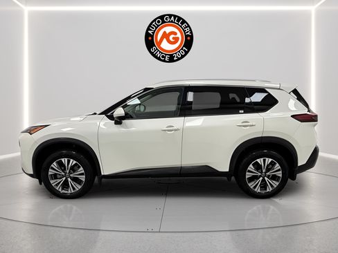 Used 2021 Nissan Rogue SV w/ Premium Package FWD image 6