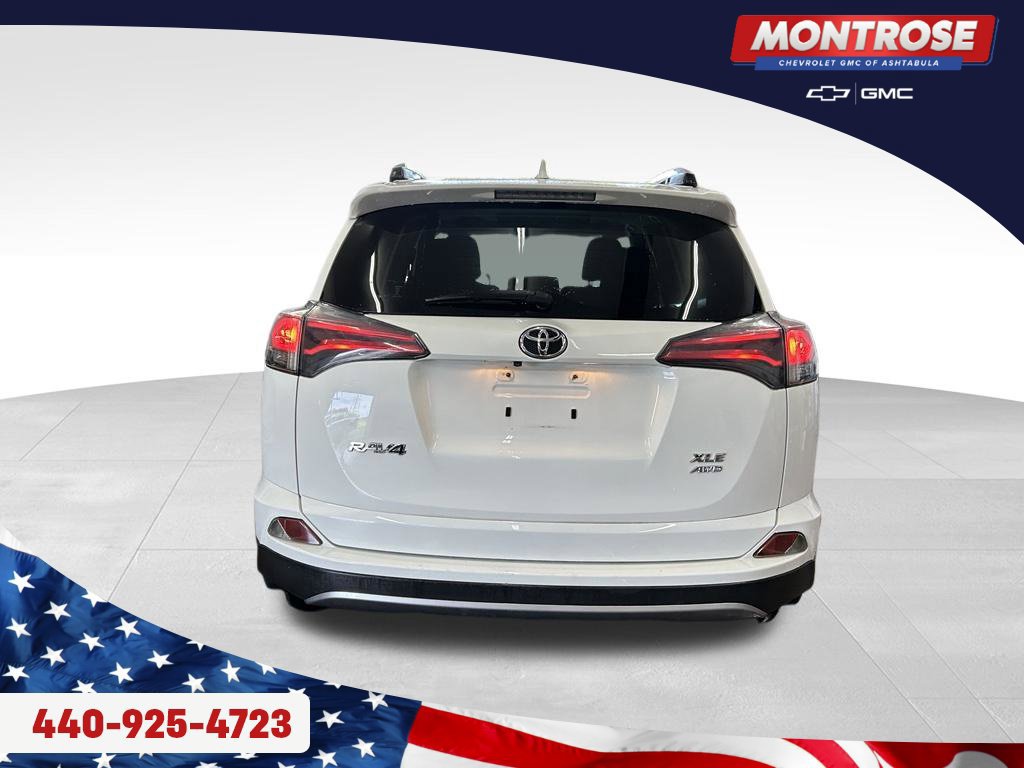 Used 2018 Toyota RAV4 XLE AWD/4WD image 4