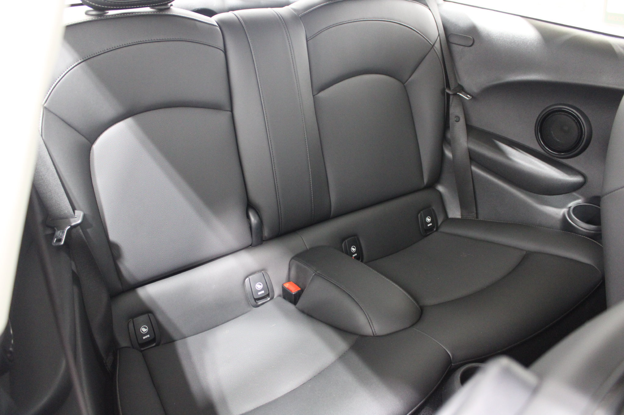 Used 2023 MINI Cooper 2-Door Hardtop FWD image 18