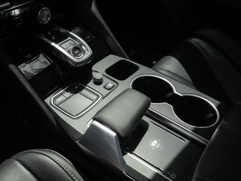 Used 2024 Acura MDX SH-AWD w/ Technology Package image 18