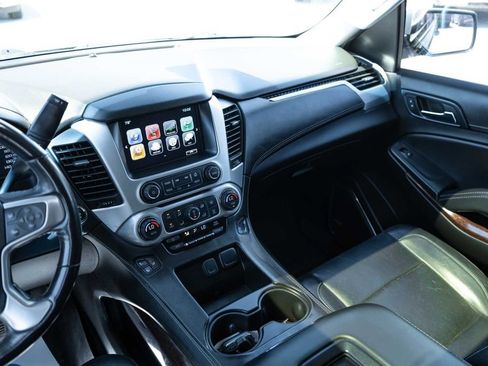 Used 2018 GMC Yukon SLT w/ Premium Edition image 19