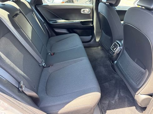Used 2024 Hyundai Ioniq 6 SEL RWD image 17