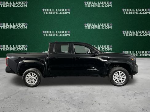 Used 2025 Toyota Tacoma SR5 image 4