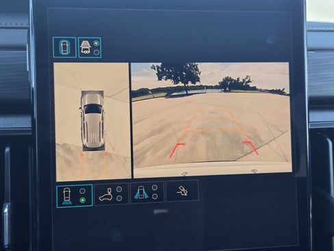 New 2026 GMC Acadia AT4 w/ Luxury Package image 13