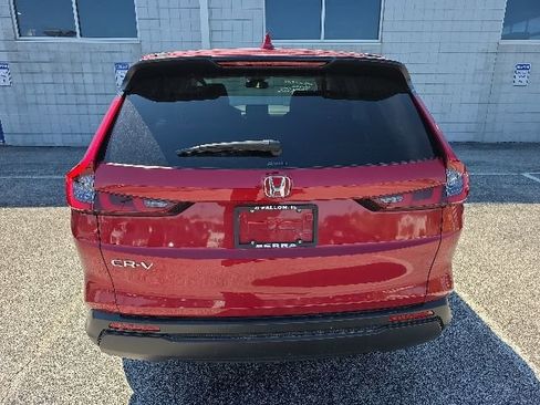 Used 2024 Honda CR-V EX image 4